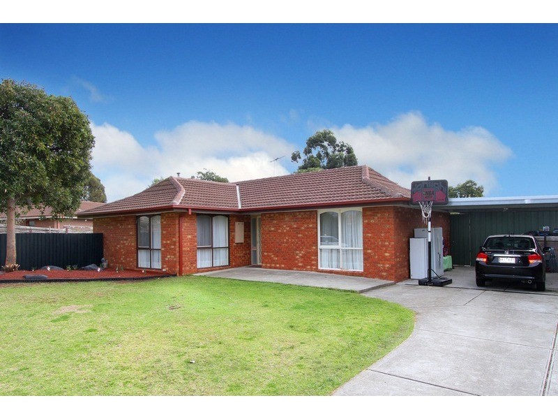21 Sherbrooke  Crescent, Taylors Lakes VIC 3038