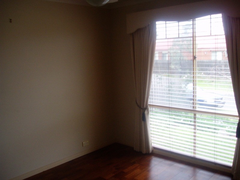 1 Baneem Court, Sydenham VIC 3037