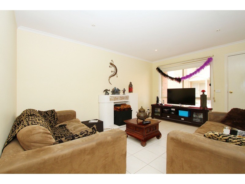 46 Village Avenue, Taylors Lakes VIC 3038