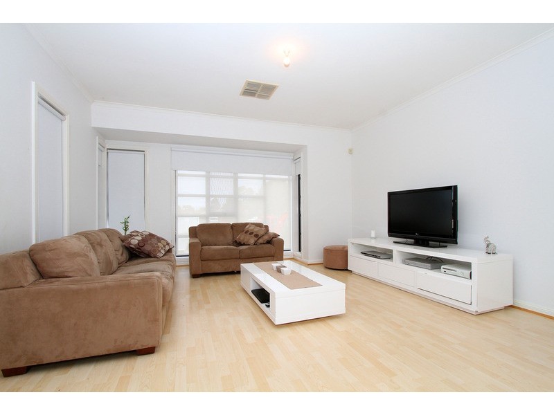 48 Bellbird  Avenue, Taylors Lakes VIC 3038