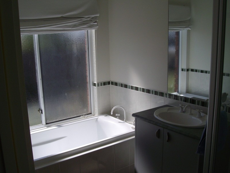 46 Queens Parade, Hillside VIC 3037