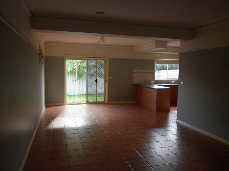 14 Edgbaston Parade, Caroline Springs VIC 3023