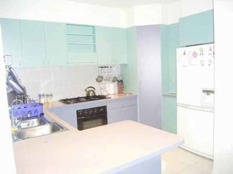 17 Penlow Court, Hillside VIC 3037