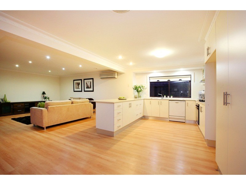 29 Wellesley Drive, Taylors Lakes VIC 3038