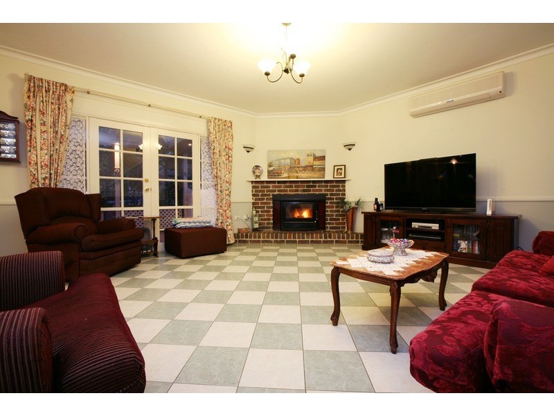 30 Bellevue Boulevard, Hillside VIC 3037