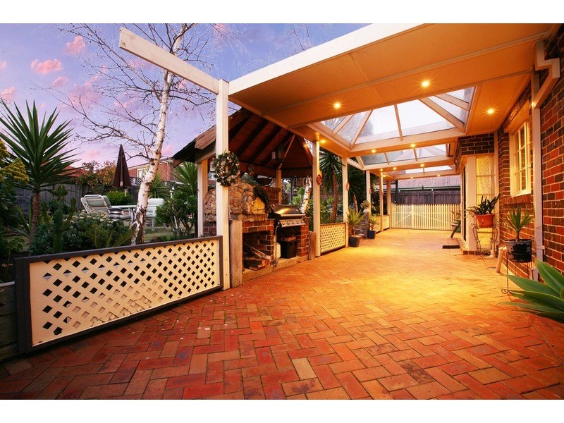 30 Bellevue Boulevard, Hillside VIC 3037