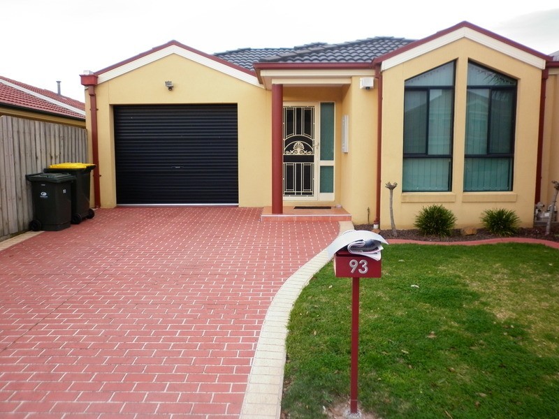 93 Delbridge Drive, Sydenham VIC 3037