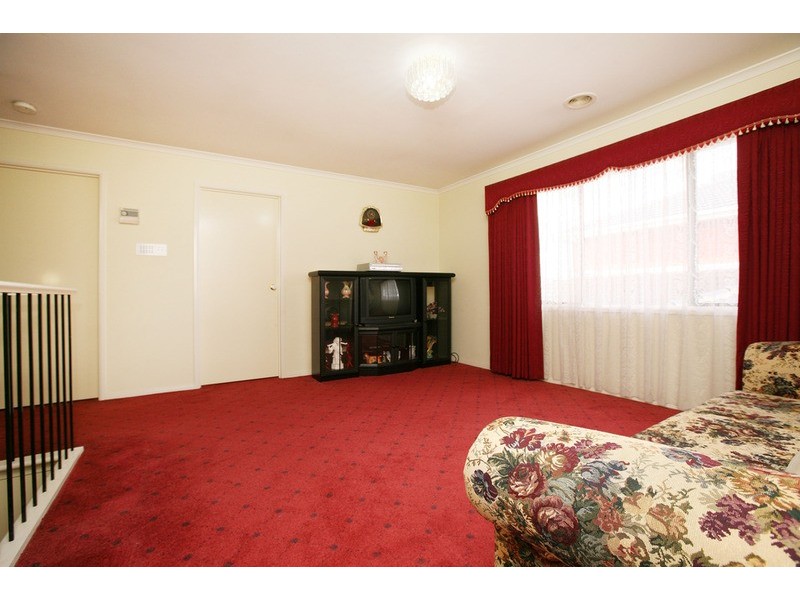 21 Salvana Court, Taylors Lakes VIC 3038