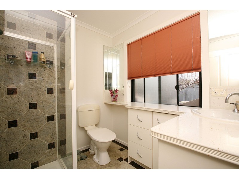 4a Delbridge  Drive, Sydenham VIC 3037