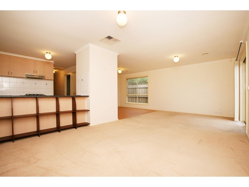 1/14 Aneta Avenue, Hillside VIC 3037