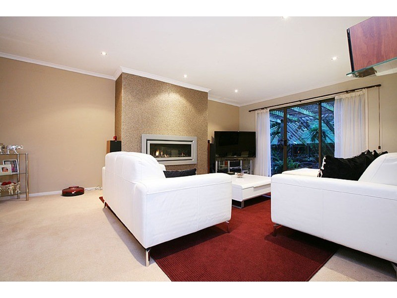 4 Yanchep Court, Taylors Lakes VIC 3038