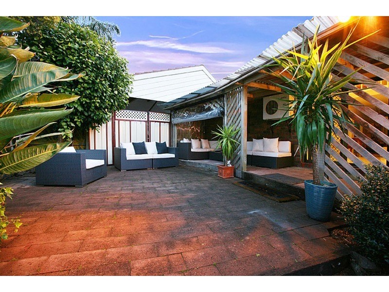 4 Yanchep Court, Taylors Lakes VIC 3038