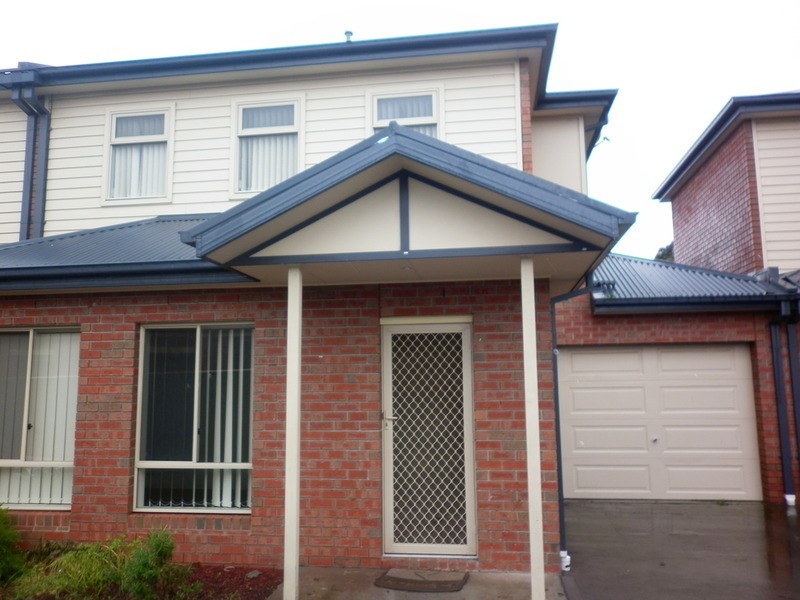 3/12 Buckingham Street, Sydenham VIC 3037