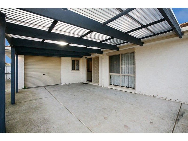 12 Ruben Drive, Sydenham VIC 3037