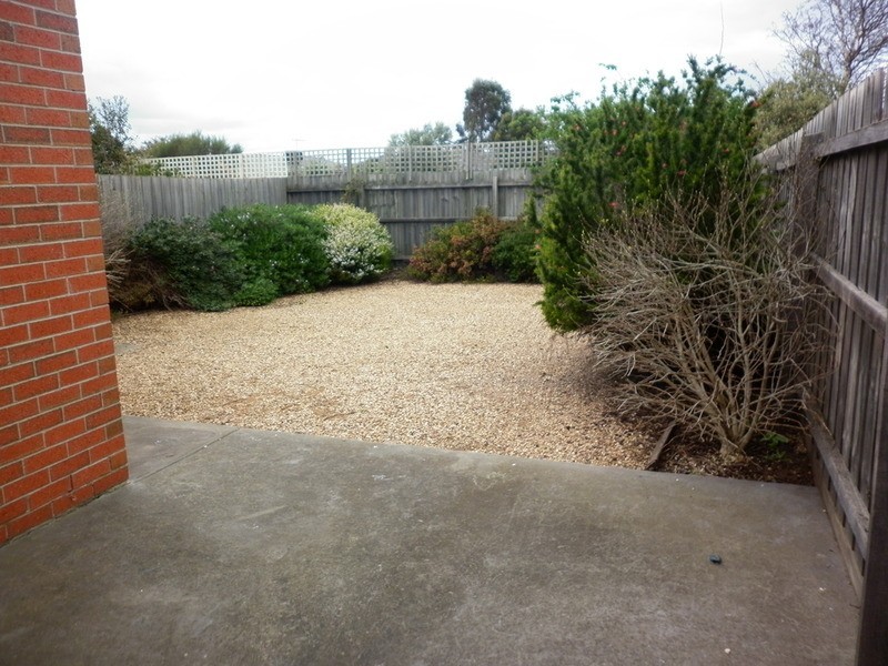 1/11 Timele  Drive, Hillside VIC 3037