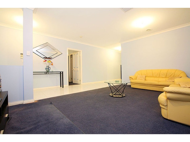 17 Renae Way, Sydenham VIC 3037