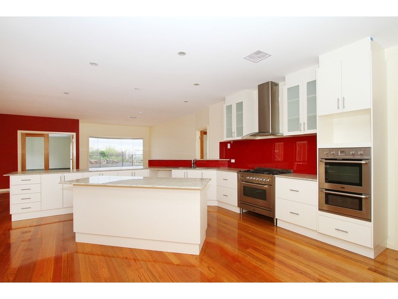 29 Speargrass Drive, Hillside VIC 3037