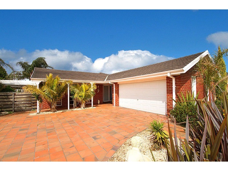 28 Sandpiper Drive, Taylors Lakes VIC 3038