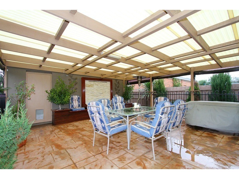 79 Jade  Way, Hillside VIC 3037