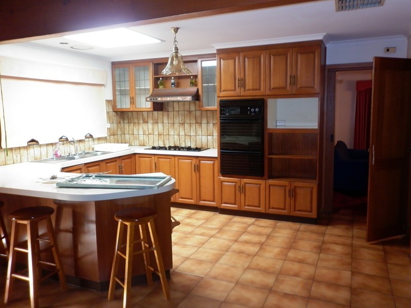 62 Angourie Crescent, Taylors Lakes VIC 3038