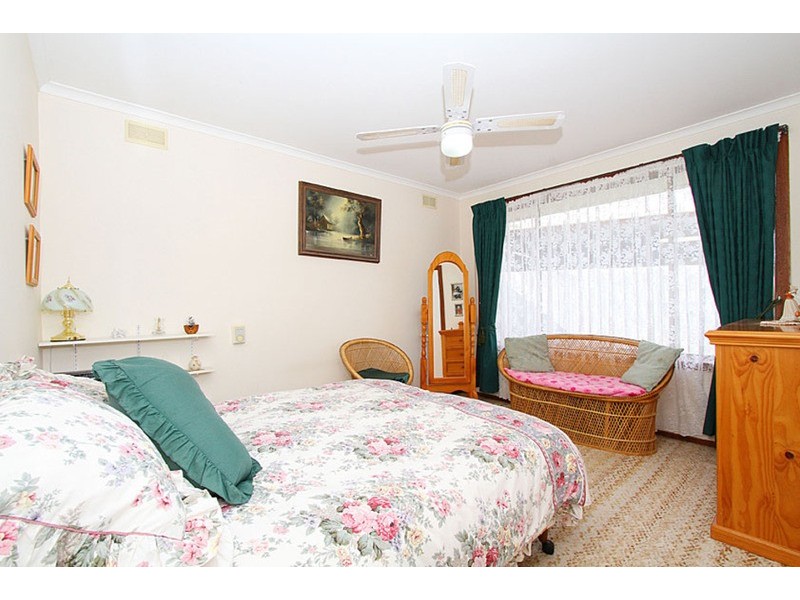 1 Stanley  Court, Deer Park VIC 3023