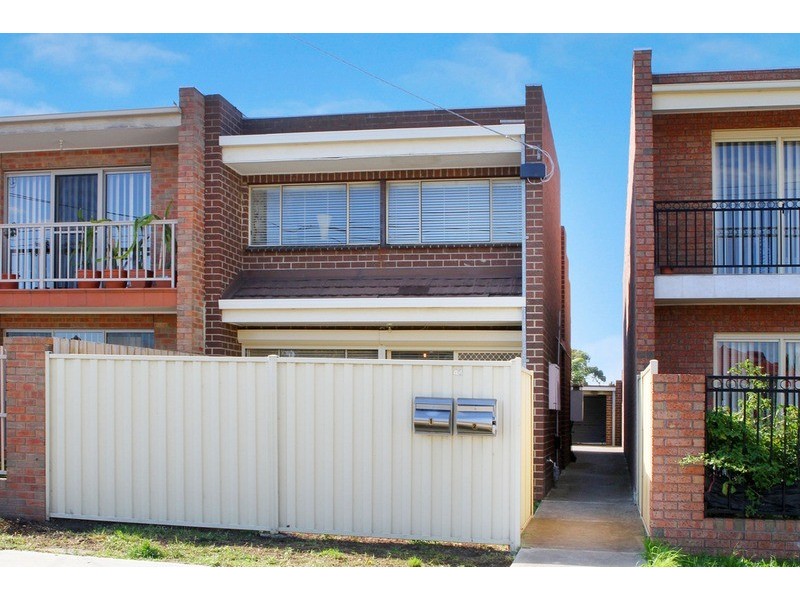 1/42 William Street, St Albans VIC 3021