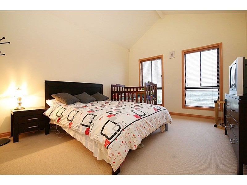 57 Orbital  Drive, Kealba VIC 3021