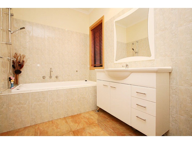 57 Orbital  Drive, Kealba VIC 3021