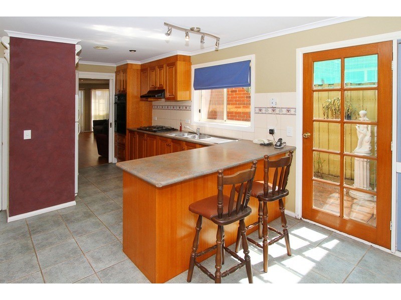 9 Munjong Place, Delahey VIC 3037