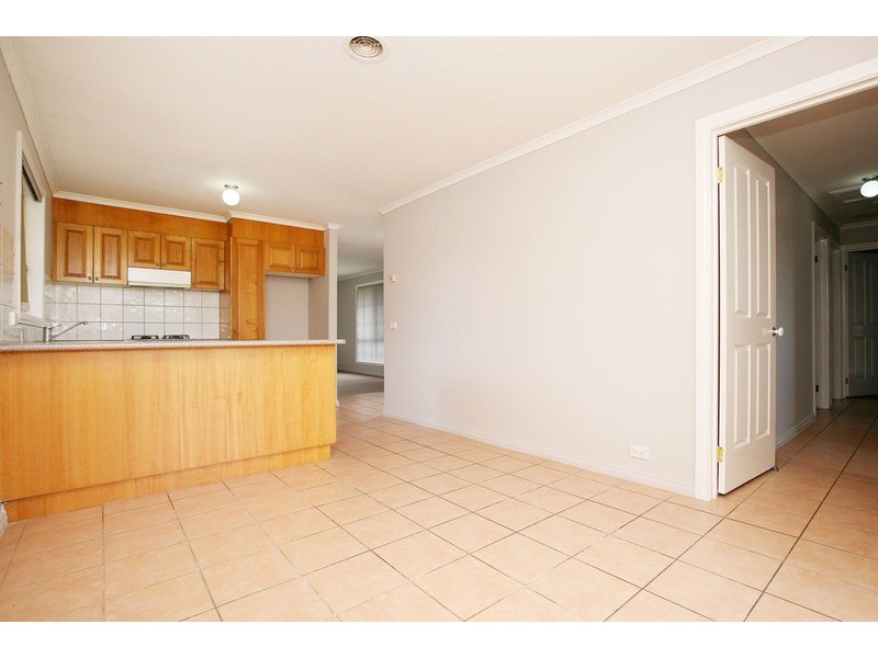 2/45 Oarsome Drive, Delahey VIC 3037