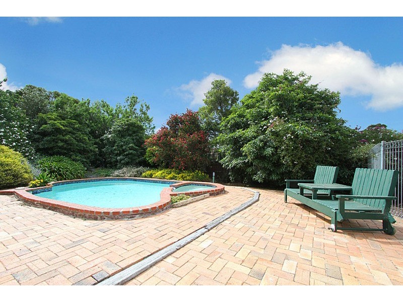 13 Mungana Court, Taylors Lakes VIC 3038