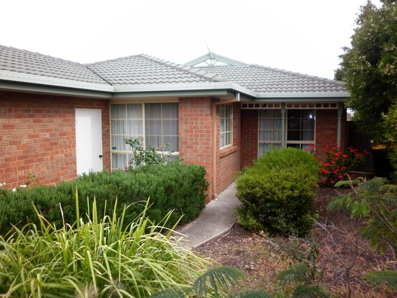 22 Kelland  Avenue, Hillside VIC 3037