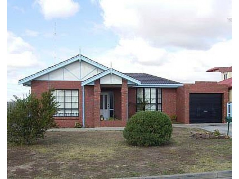 4 McNicholl Way, Delahey VIC 3037