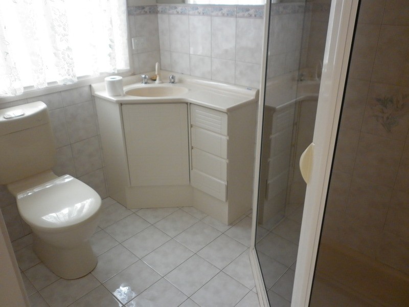 1 Glover Court, Taylors Lakes VIC 3038