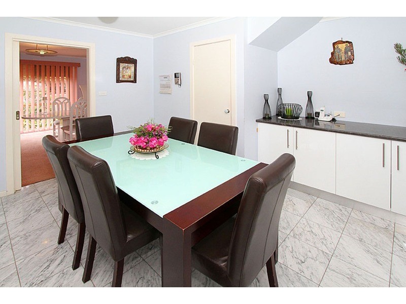 14 Dutchman  Court, Taylors Lakes VIC 3038