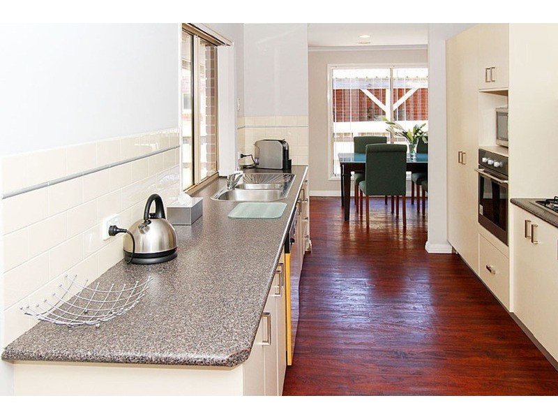 5 Berthon Crescent, Hillside VIC 3037