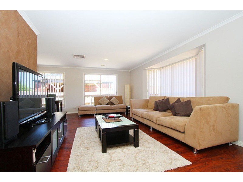5 Berthon Crescent, Hillside VIC 3037