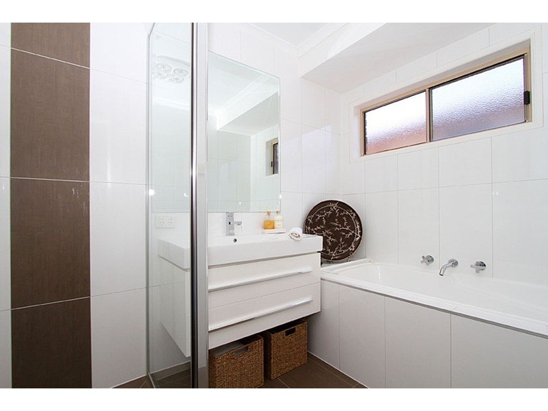 5 Berthon Crescent, Hillside VIC 3037
