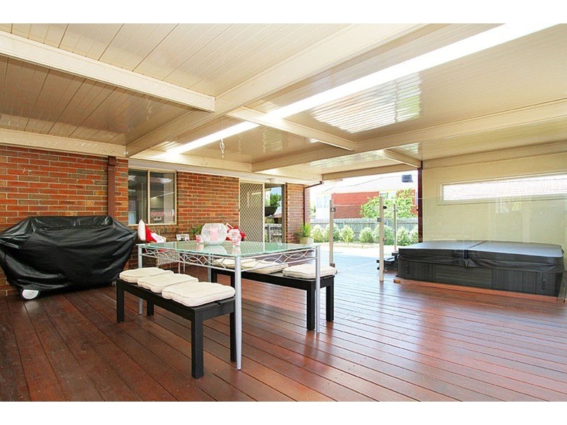 5 Berthon Crescent, Hillside VIC 3037