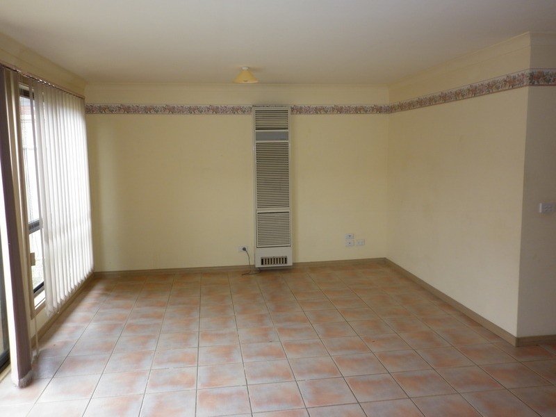 11 Elphinstone Way, Caroline Springs VIC 3023