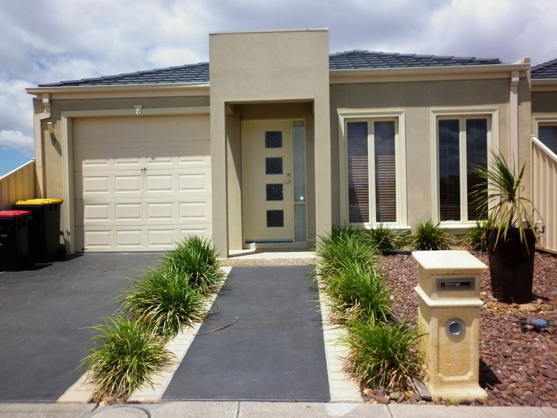 1/71 Allenby  Road, Hillside VIC 3037