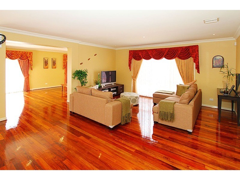 9 Goulburn Way, Taylors Lakes VIC 3038