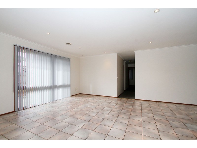 3 Chicquita  Close, Keilor Downs VIC 3038