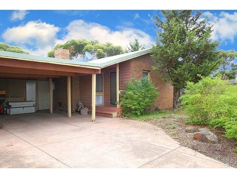 15 Bremen Court, Keilor Downs VIC 3038