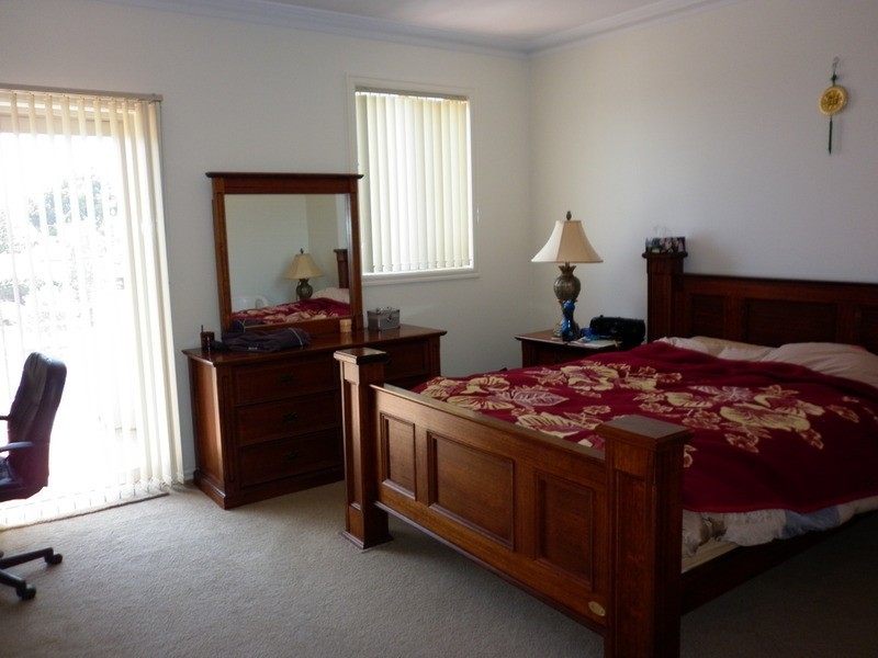 93 Lady Nelson  Way, Taylors Lakes VIC 3038