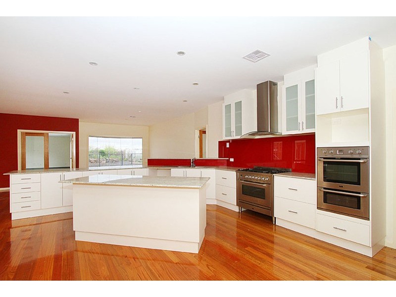 29 Speargrass Drive, Hillside VIC 3037