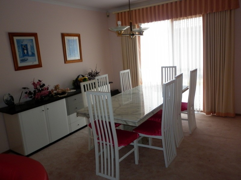 12 Krona Rise, Keilor Lodge VIC 3038