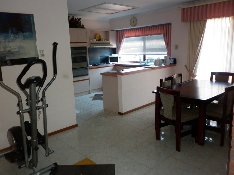 12 Krona Rise, Keilor Lodge VIC 3038