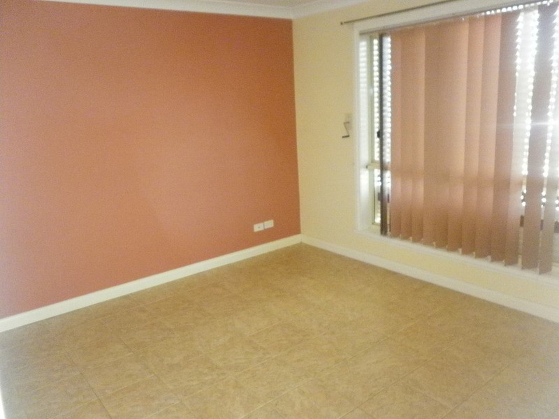 1/9 Leslie Street, St Albans VIC 3021