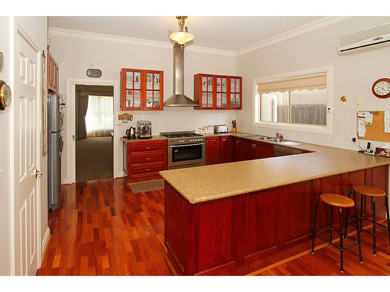 39 Domain  Way, Taylors Hill VIC 3037